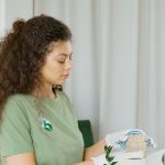 Sode persodintas augalas: Augalų persodinimas ir dauginimas, laikas darbams ir kaip išvengti augalų streso